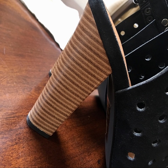 🔥Shoe Republic LA Peep Toe Heels 🔥 - Picture 4 of 7